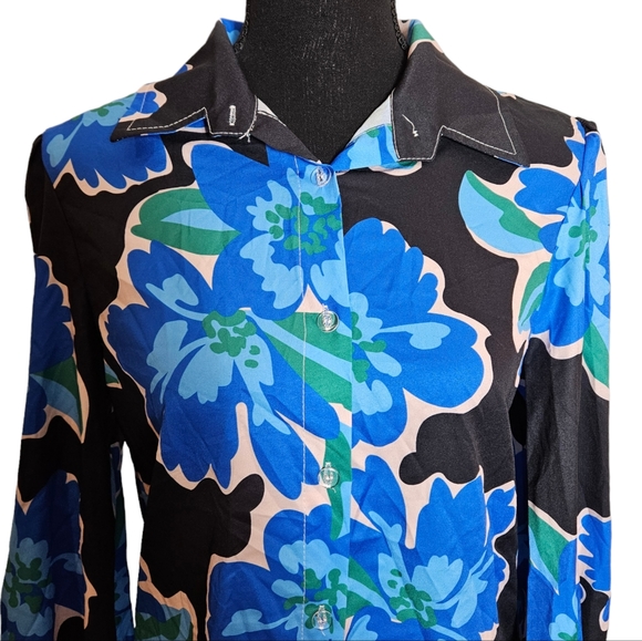 NWOT Women's Sexy Floral Print Button Front Shirt Size S - Picture 2 of 5